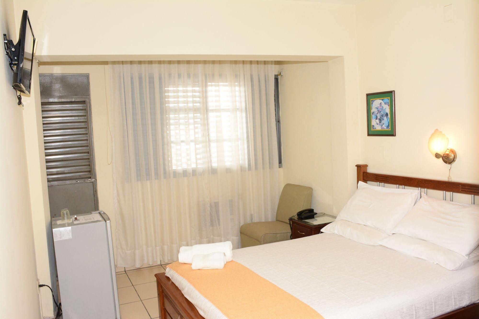 La Siesta Hotel Santa Cruz de La Sierra Εξωτερικό φωτογραφία